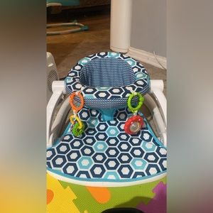 Baby sitting chair